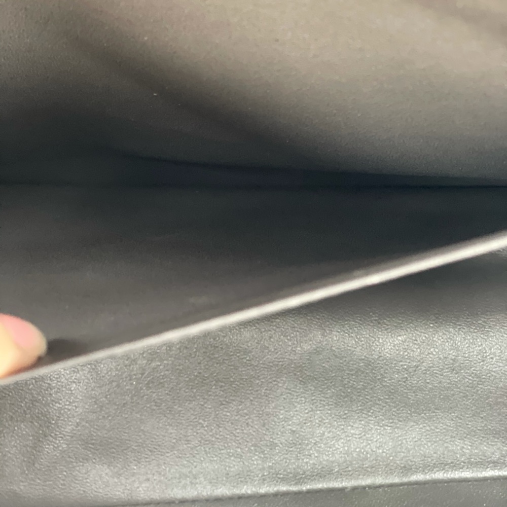 Authentic Chanel Maxi - Picture 5 of 13